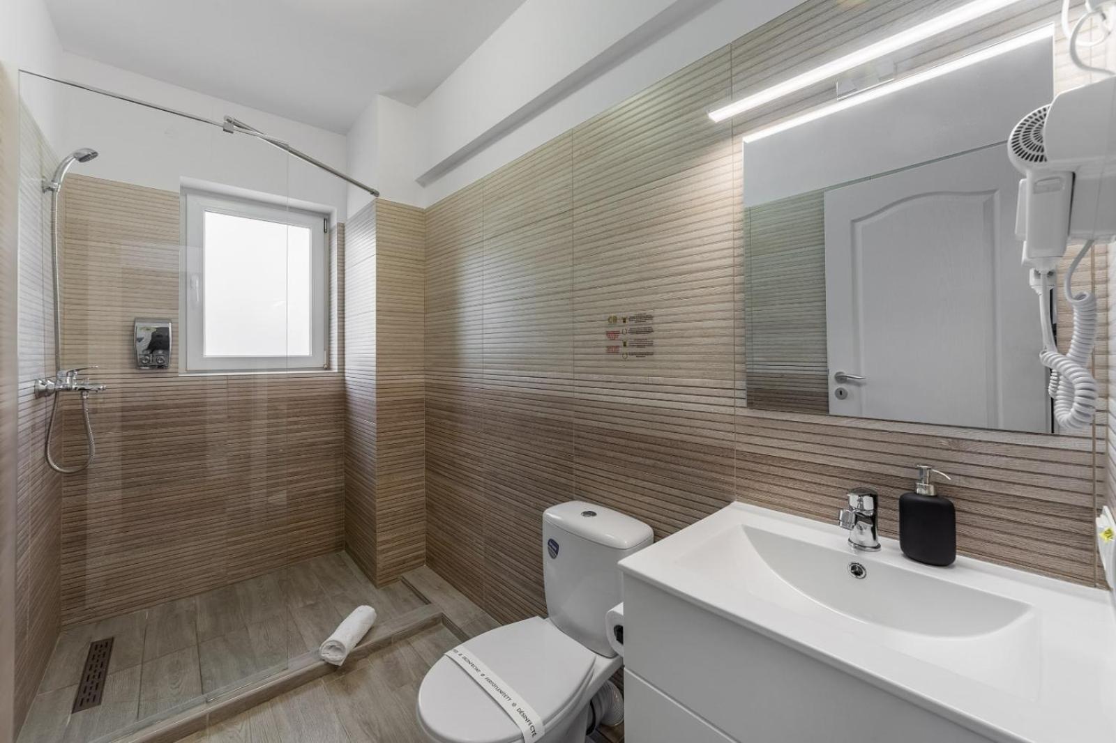 Otopeni Suites By Citybookings Eksteriør billede