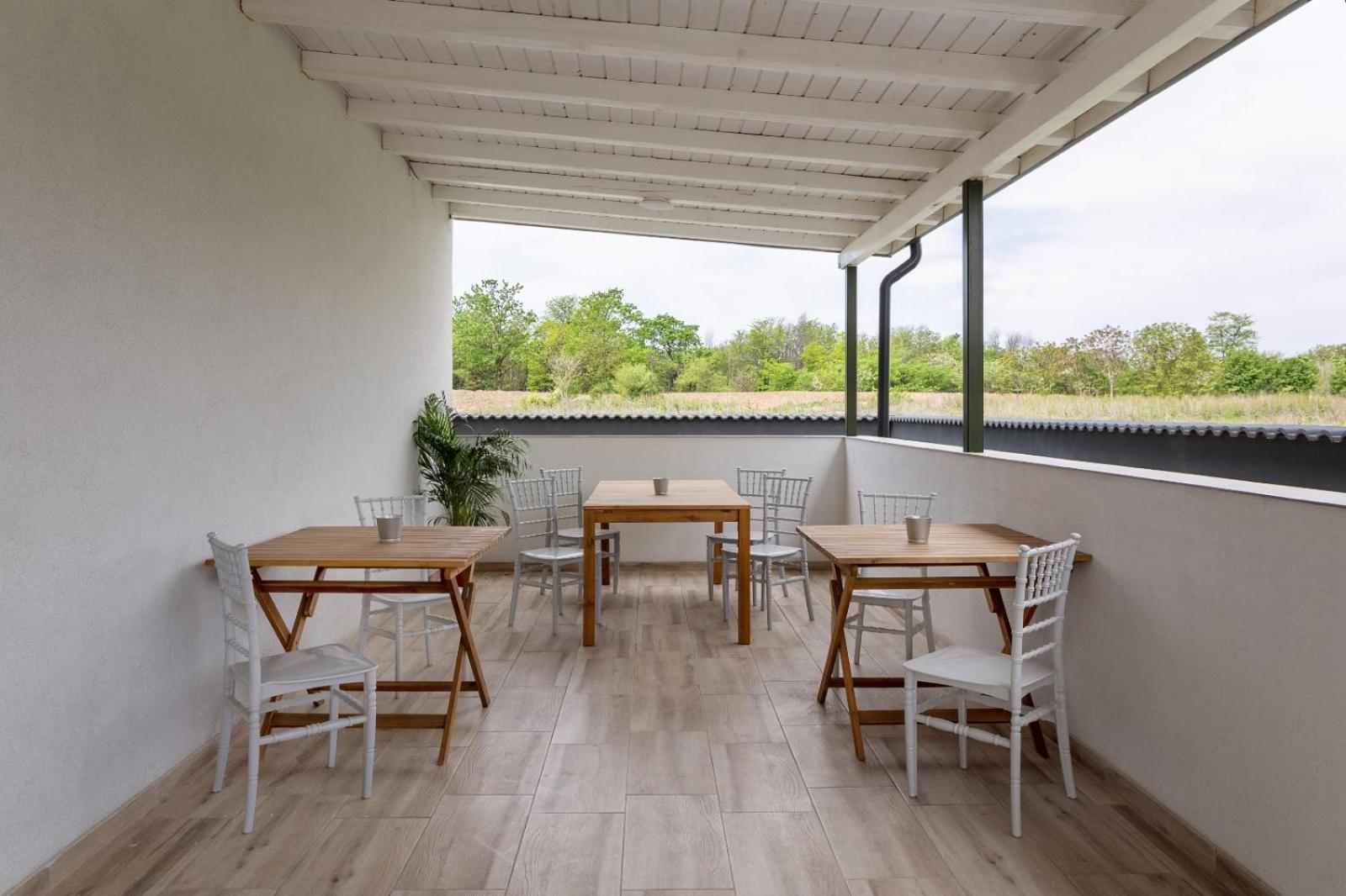 Otopeni Suites By Citybookings Eksteriør billede